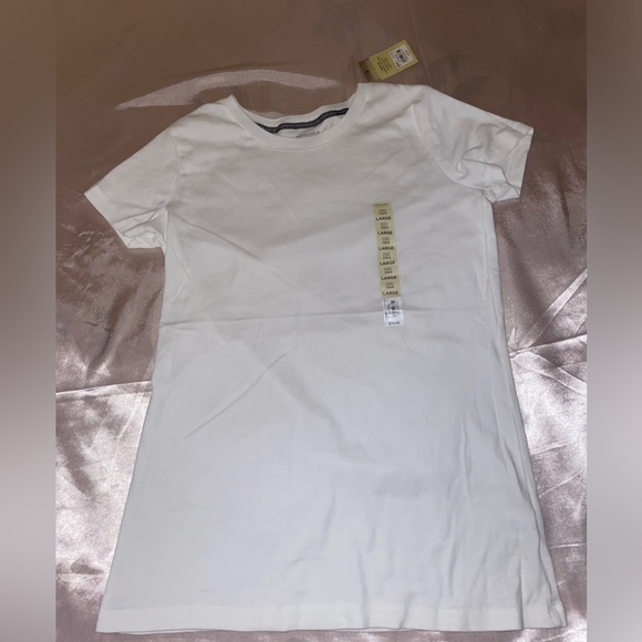 Basic white T-shirt - Picture 5 of 6
